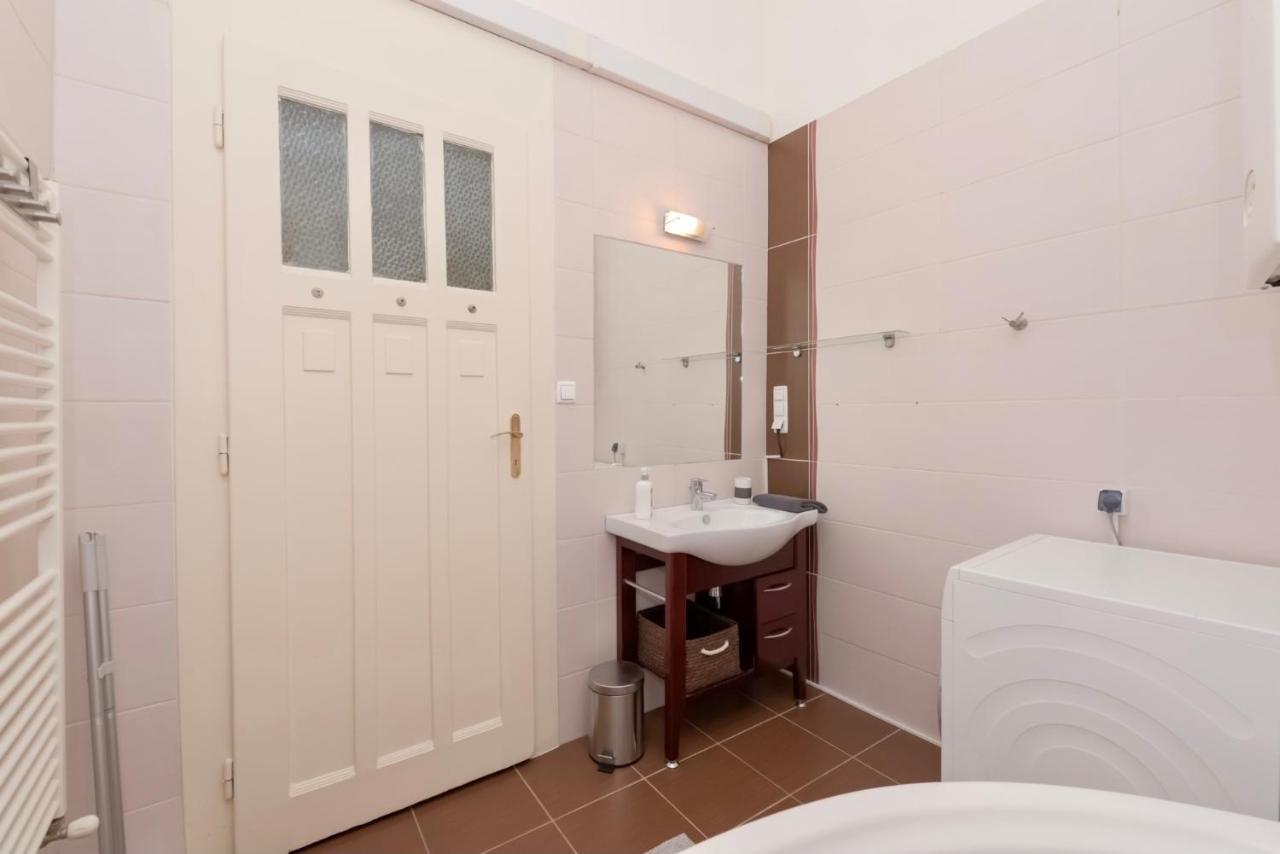 Corvina Apartment Budapest With Free Private Parking Exteriér fotografie