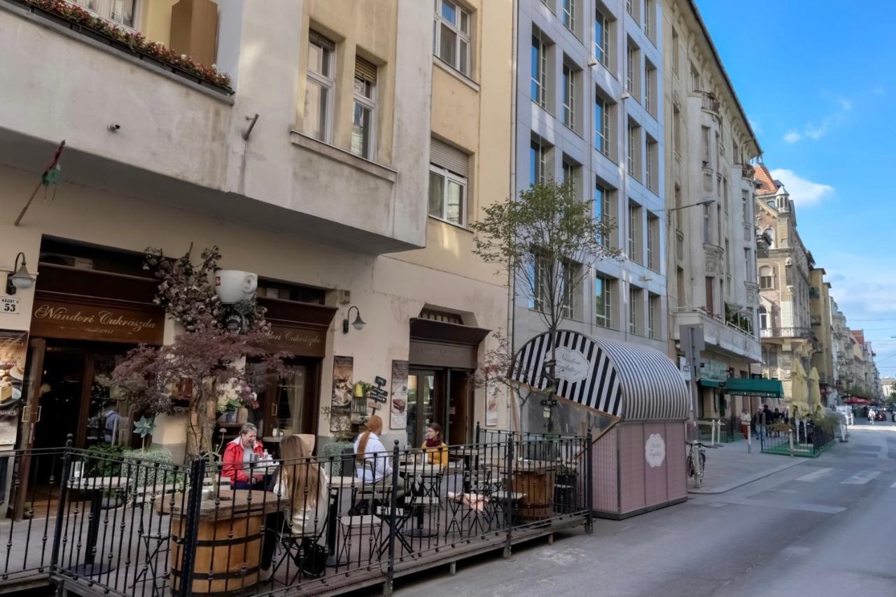 Corvina Apartment Budapest With Free Private Parking Exteriér fotografie